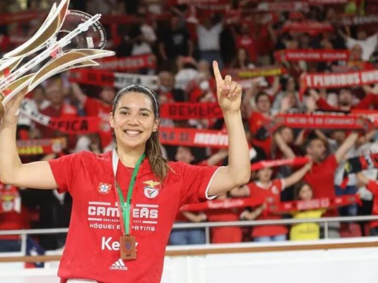 Cata Flores anota en la final y es campeona de la liga de hockey patín en Portugal