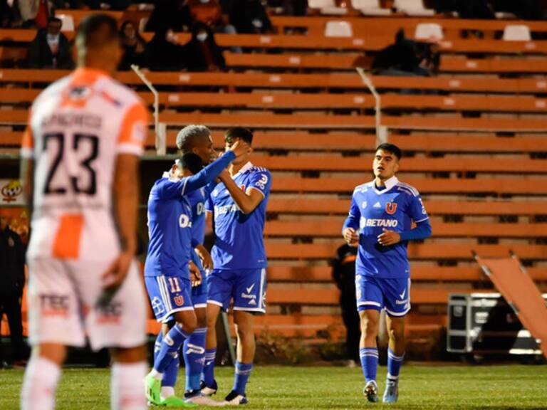La U rescató un empate ante Cobresal en El Salvador y se ilusiona con meterse en los cuartos de final de Copa Chile