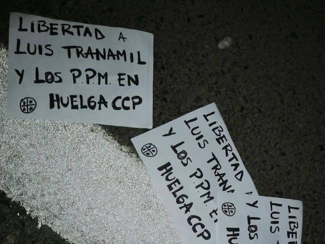 Encapuchados cortan Ruta del Itata en el Biobío durante la noche previo a lectura del veredicto contra Luis Tranamil por muerte del cabo Naín