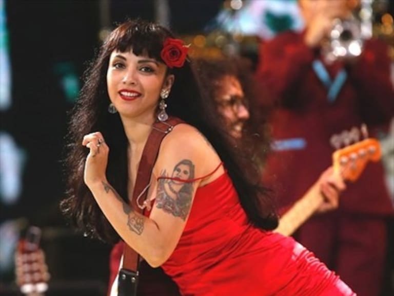 Mon Laferte publicó en Instagram el adelanto de sus nuevas canciones