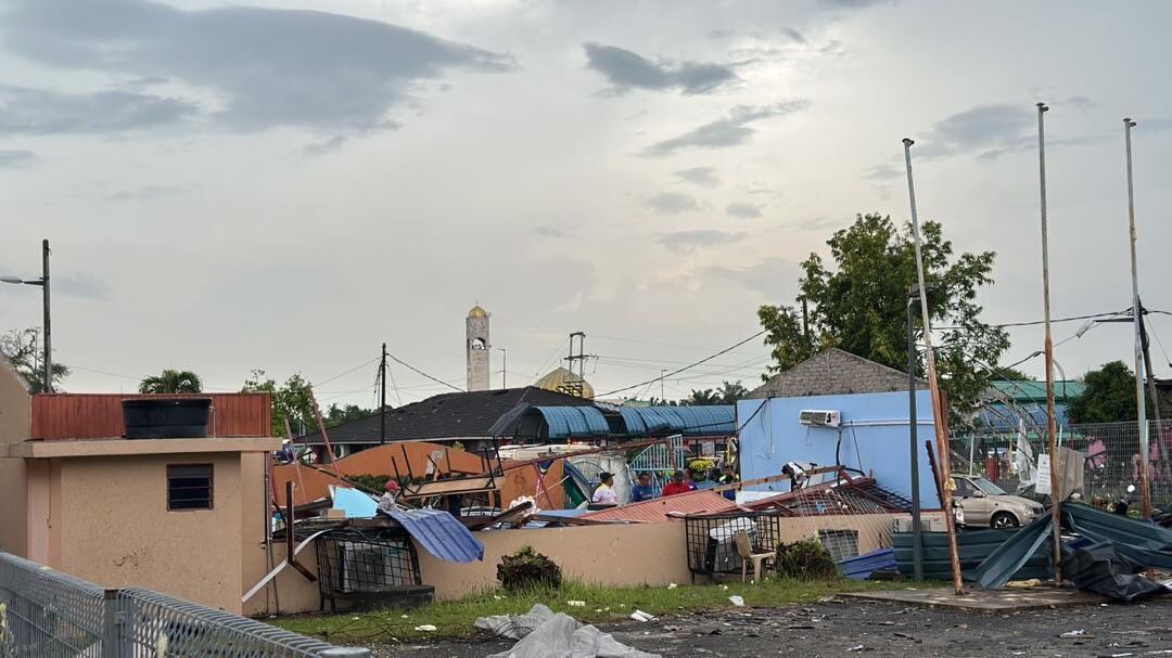 Tornado golpea violentamente la ciudad de Sijangkang | Cedida