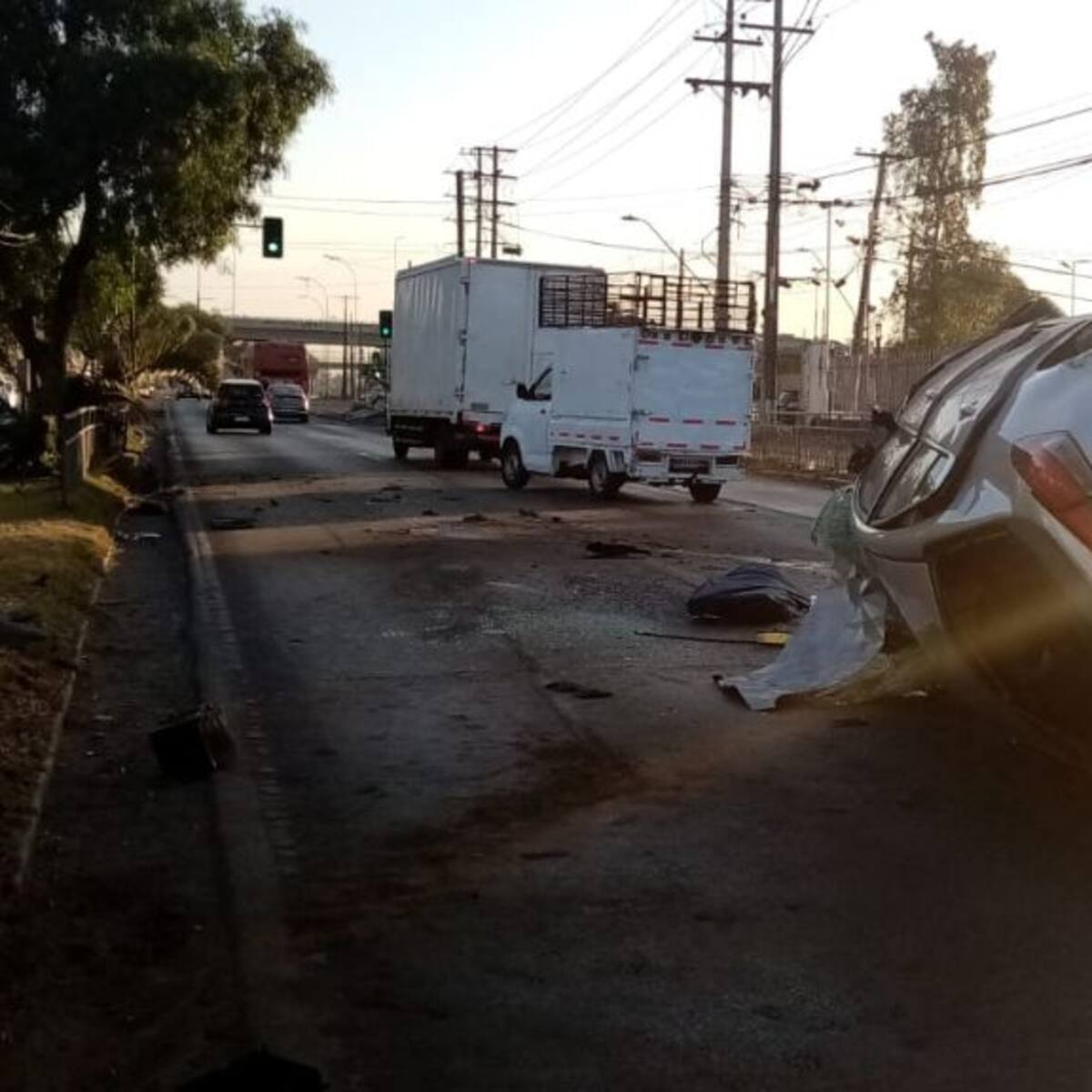 Accidente de tránsito en Maipú dejó una persona fallecida: auto chocó y volcó