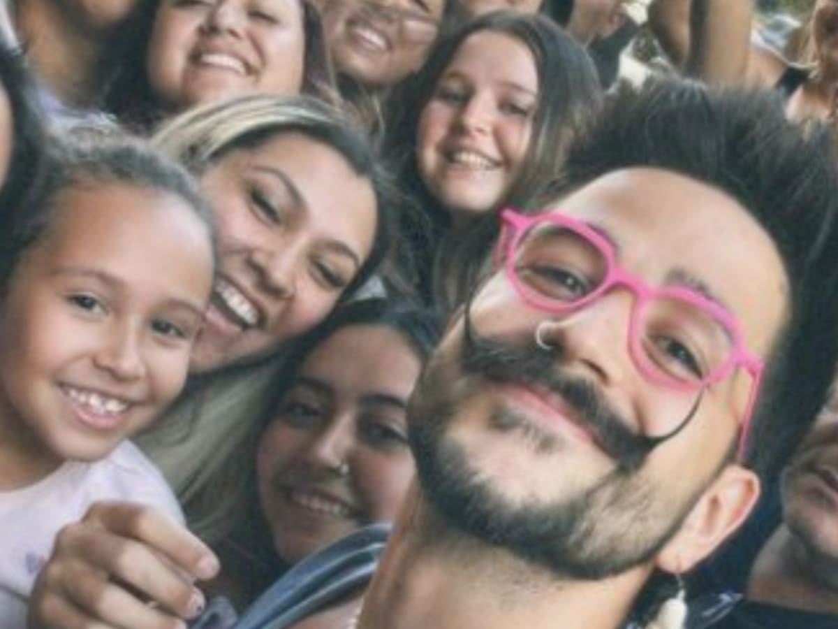 «Me voy enamorado de Chile»: Camilo se despide de nuestro país con tierno mensaje y postales