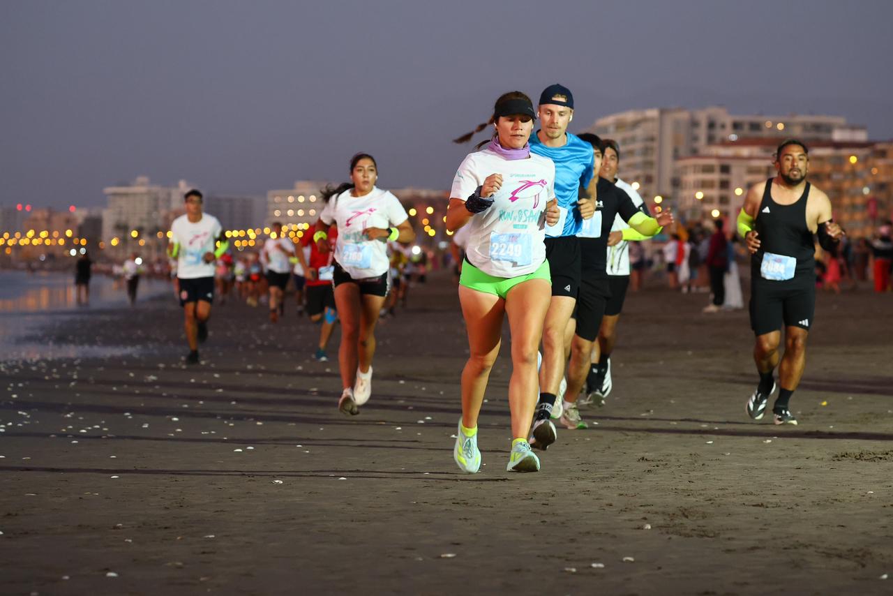 Masiva convocatoria y entorno único: Run and Sand 2026 le dio una noche inolvidable a La Serena