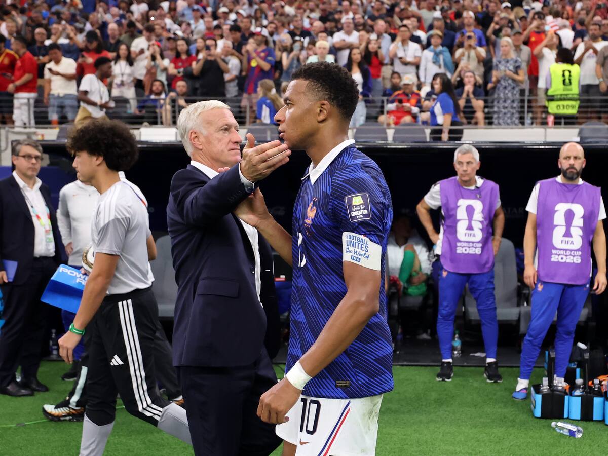 Mbappé se despide de Deschamps con emotiva carta: “Deberíamos haberte brindado una despedida mejor”