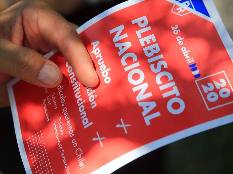 Pulso Ciudadano: 69,6% votará por cambiar la Constitución en plebiscito del 26 de abril