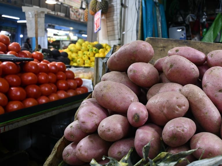 IPC llega a 0,7% en septiembre por alzas de alimentos y transporte: UF subirá $253 este mes