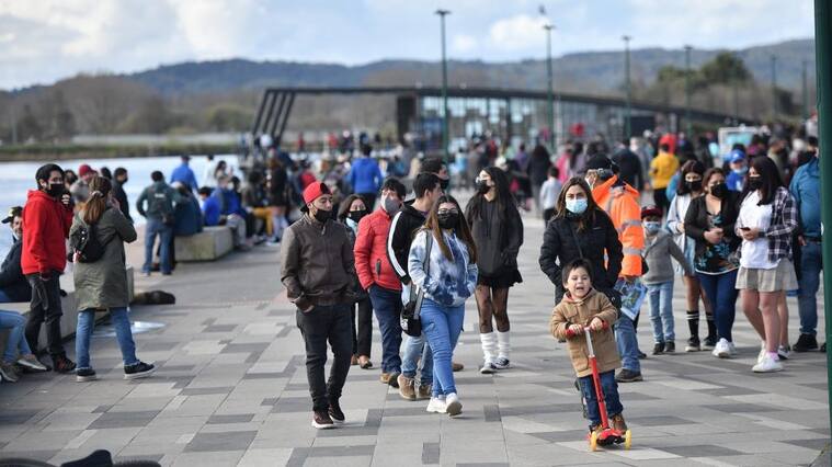 18 SEPTIEMBRE DE 2021 / VALDIVIAGran afluencia de turistas en estas fiestas patrias en la ciudad.
FOTO.MIGUEL ANGEL BUSTOS / AGENCIA UNOs