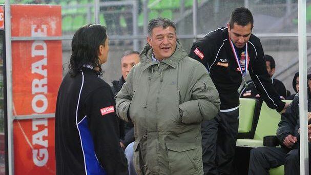 Claudio Borghi le pone presión a la U: "Si no gana el Superclásico, se despide un poco del campeonato"