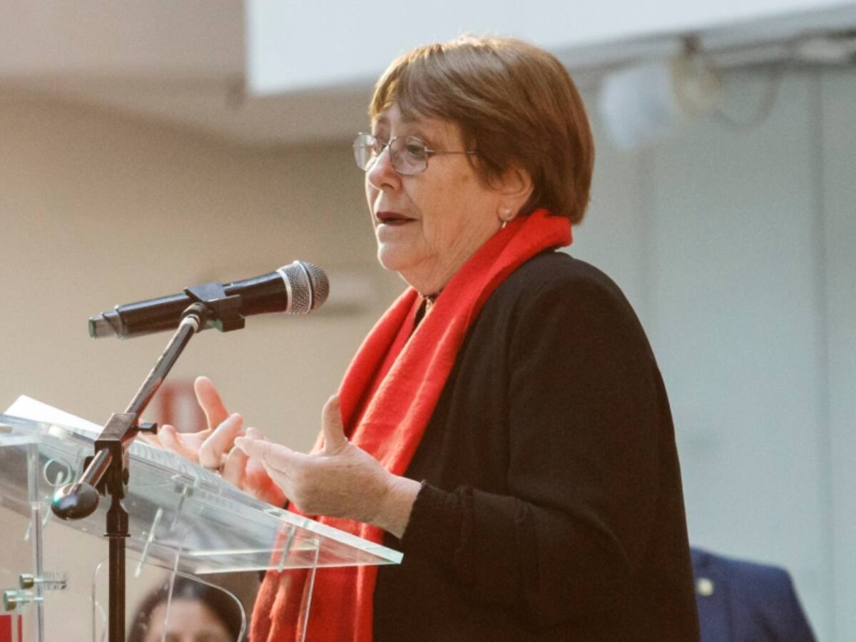 Michelle Bachelet dice “compartir plenamente” posición del Gobierno sobre Venezuela: “Hemos pedido transparentar las actas electorales”