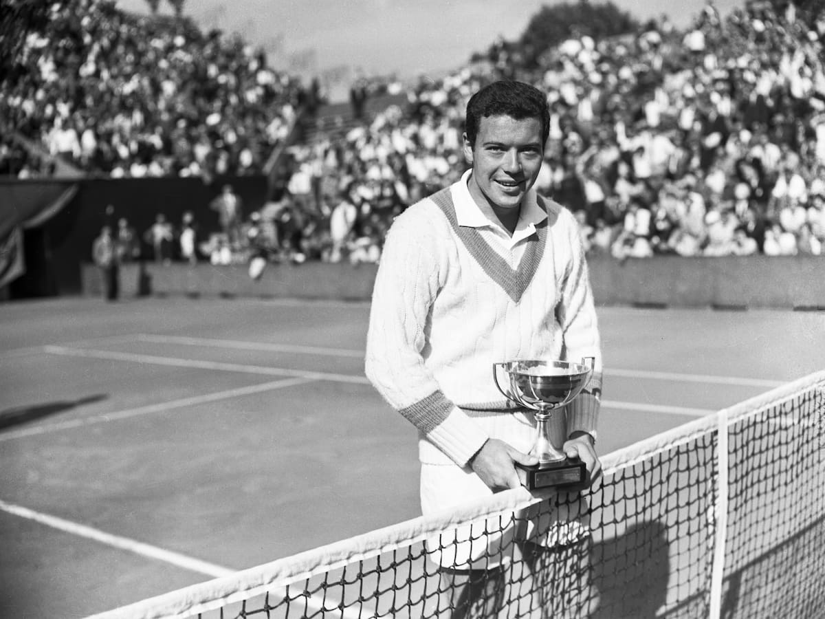 Muere Nicola Pietrangeli, la leyenda del tenis que amargó a Chile