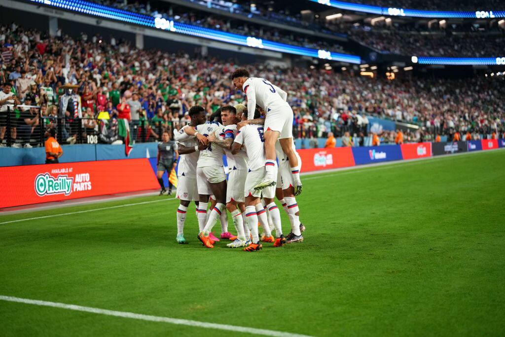 Estados Unidos festeja el triunfo ante México en un torneo de la Concacaf