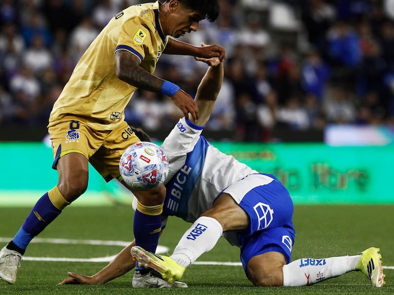 Árbitro acusa fuerte insulto de jugador de Everton que fue expulsado ante Universidad Católica