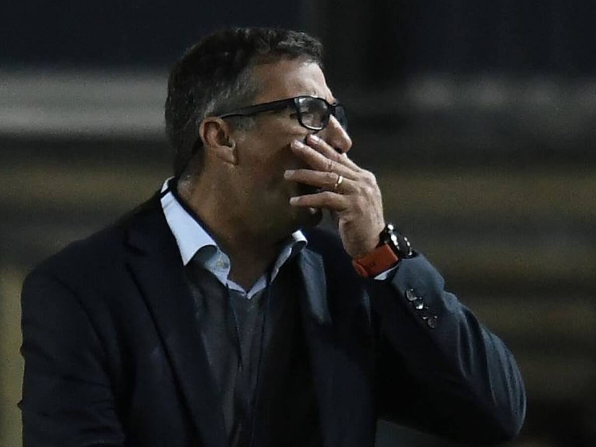 No sigue más: Juan Antonio Pizzi fue despedido de Racing tras perder el clásico de Avellaneda