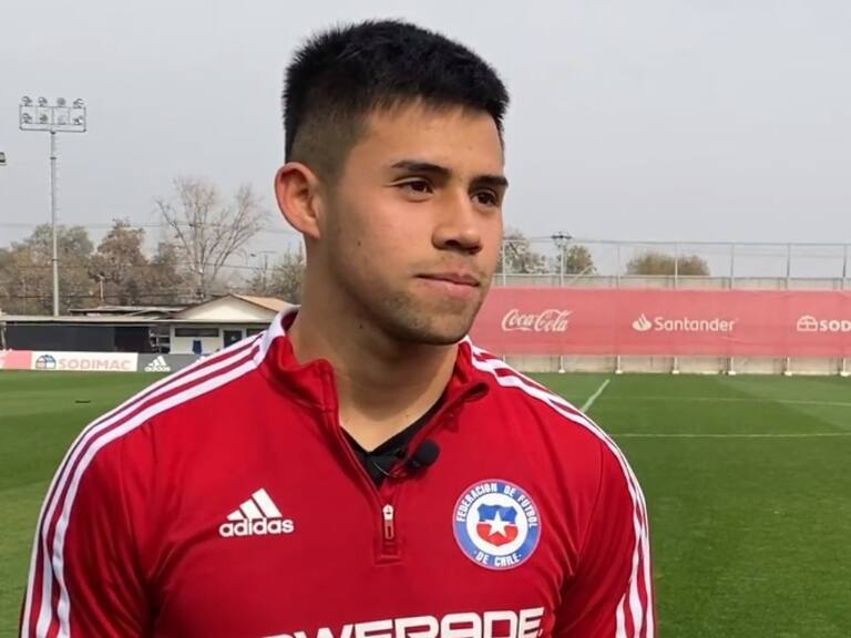 Alexander Aravena y su oportunidad en el microciclo de Chile: "Me motiva mucho estar en La Roja y representar al país"