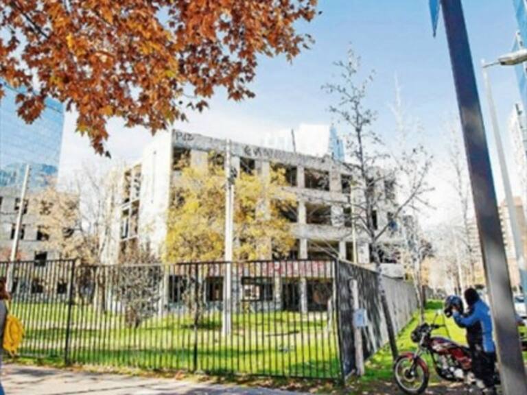 La lucha por salvar la histórica Villa San Luis en Las Condes