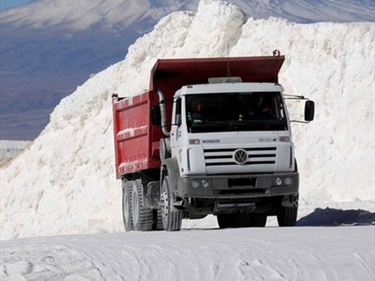 Descubren en Perú una de las minas de litio más grandes del mundo