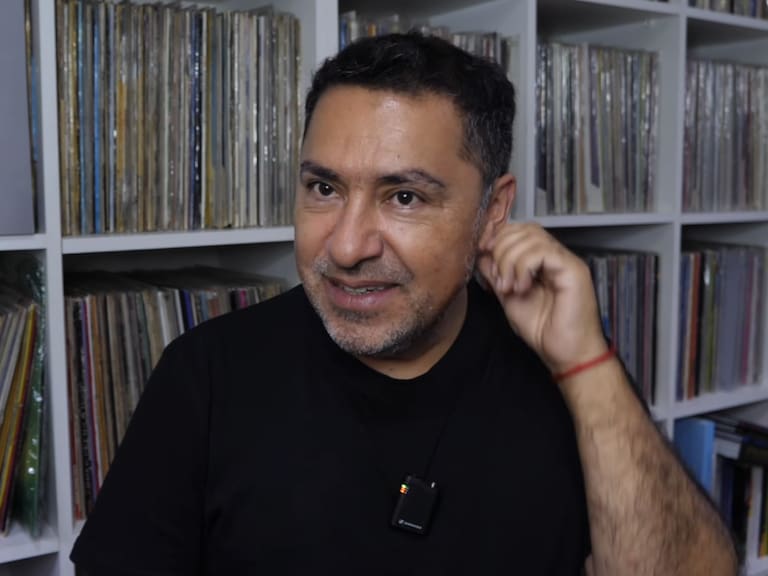 Entre 100 y 200 millones de pesos: “Chico” Pérez pone a la venta su colección de vinilos de más de 40 años