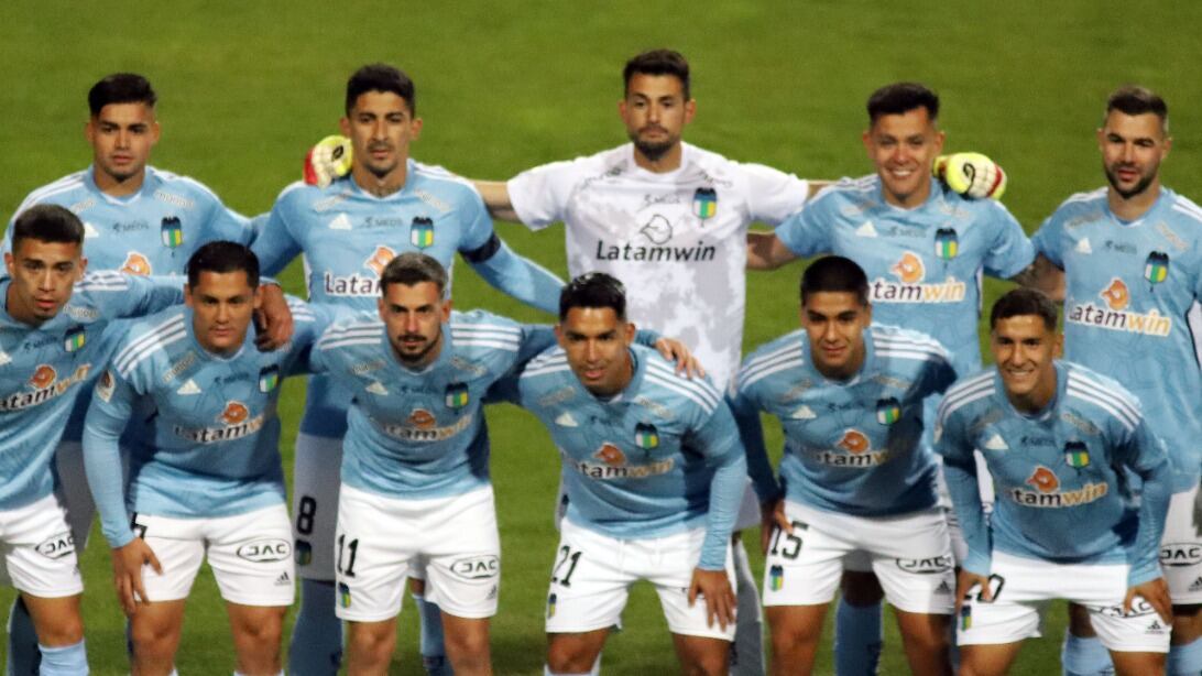O'Higgins sorprende con nueva camiseta para la temporada 2023