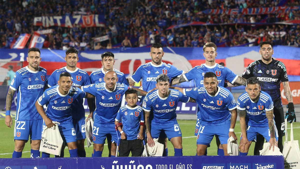 Dos cambios para buscar la 19: esta es la más probable formación de la U para el choque ante Everton