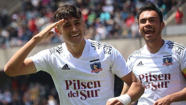 Colo Colo goleó a Deportes La Serena y llegará al duelo con la UC como sólido líder del fútbol chileno