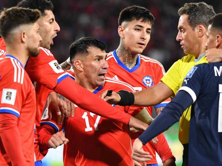 Gary Medel defiende el proceso del renunciado Berizzo: "No lo dejaron trabajar tranquilo"