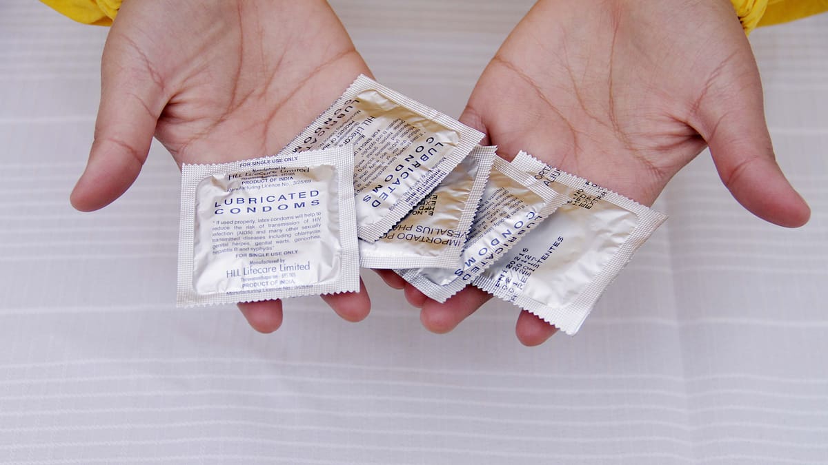 ISP alerta por venta de preservativos sin registro sanitario en Chile: revisa el listado de productos afectados