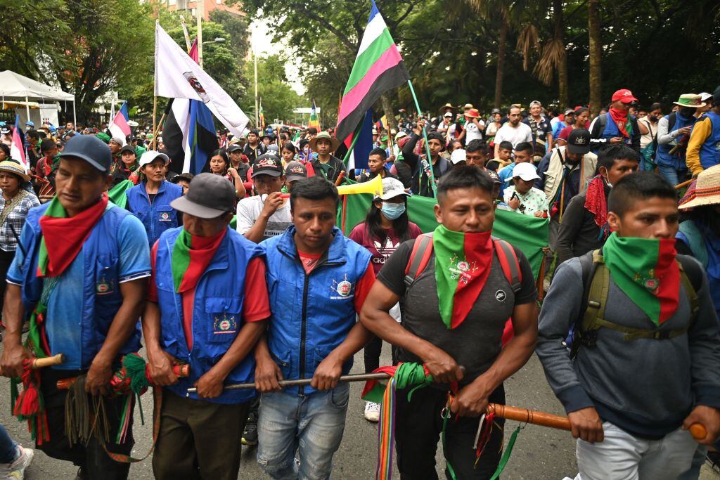 Pueblos originarios marchan por la defensa de los DDHH en Colombia