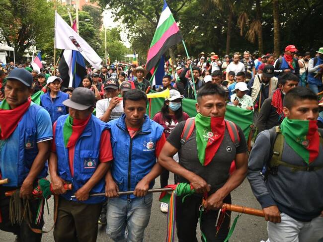 Pueblos originarios marchan por la defensa de los DDHH en Colombia