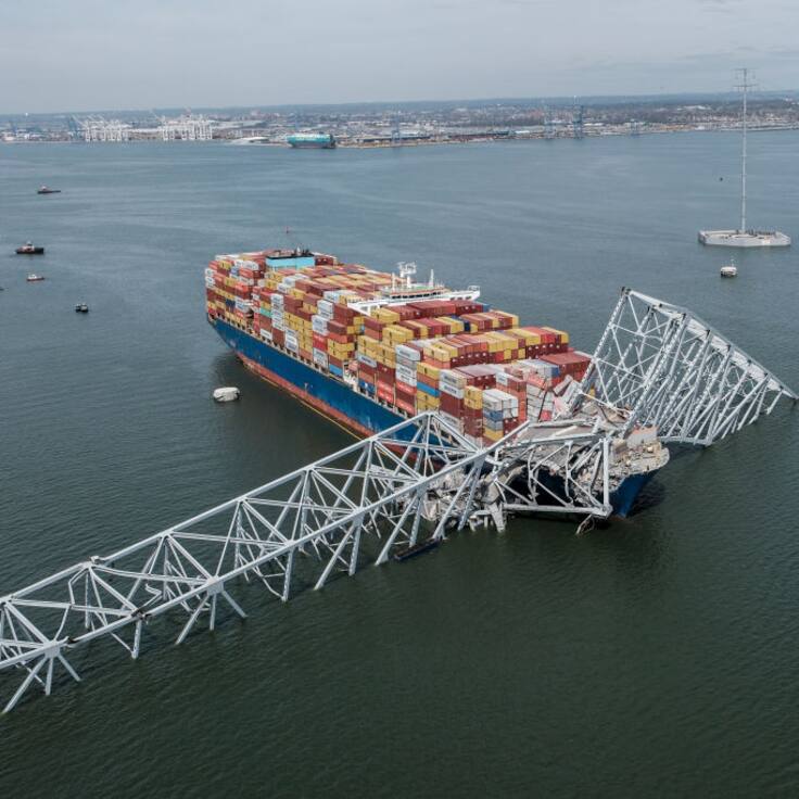 Gobierno de Estados Unidos promete fondos públicos para reconstruir mega puente caído en Baltimore