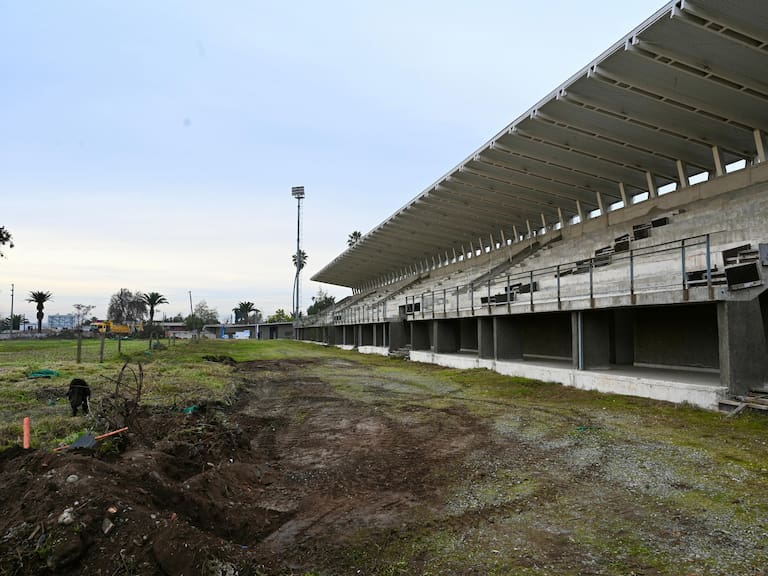Aprueban recursos para reactivar obras de abandonado estadio del fútbol chileno: más de $4.000 millones