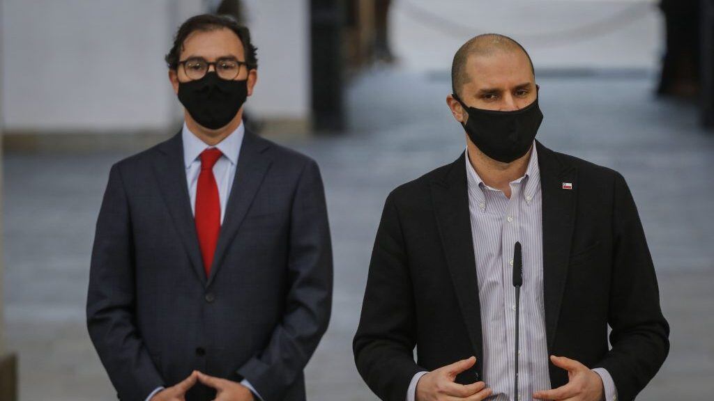 10 de agosto del 2020/SANTIAGOLos ministros de Educación, Raul Figueroa, y el ministro Secretario General de Gobierno, Jaime Bellolio, realizan un punto de prensa para se referirse al rechazo del proyecto de ley de Kínder Obligatorio en el senado, y llaman a la cámara de diputados a apoyarla.
FOTO: SEBASTIAN BELTRAN GAETE/AGENCIAUNO