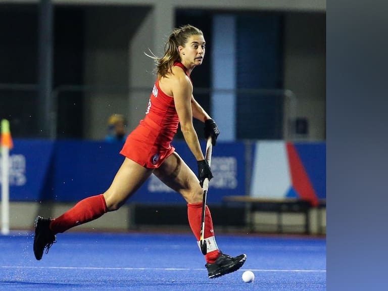 Camila Caram anuncia su retiro tras 18 años como parte de las “Diablas”