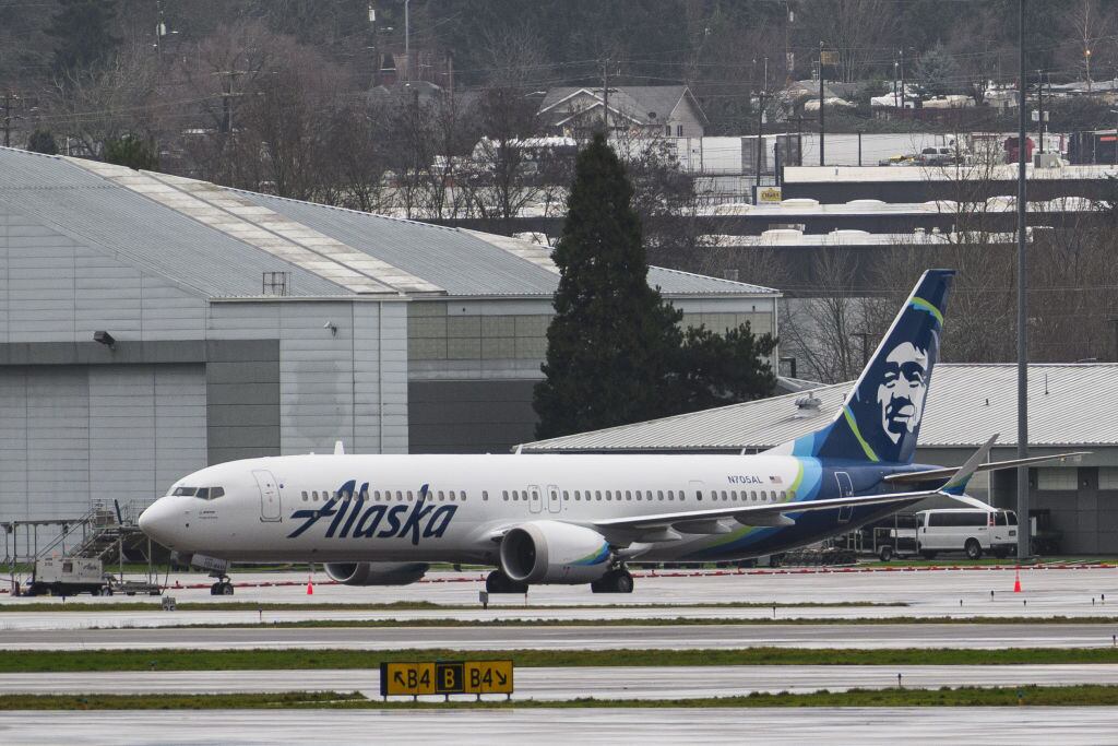 Un Boeing 737 MAX9 de Alaska Airlines en el aeropuerto internacional de Portland (Oregon) en Estados Unidos.