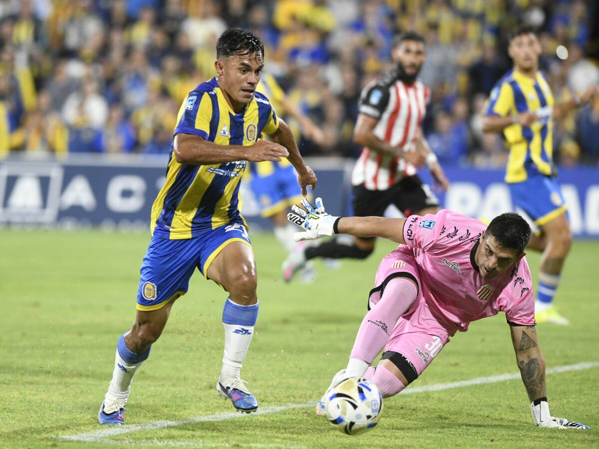 “Es una máquina, un motorcito”: Vicente Pizarro es alabado tras la primera victoria de local en el año de Rosario Central
