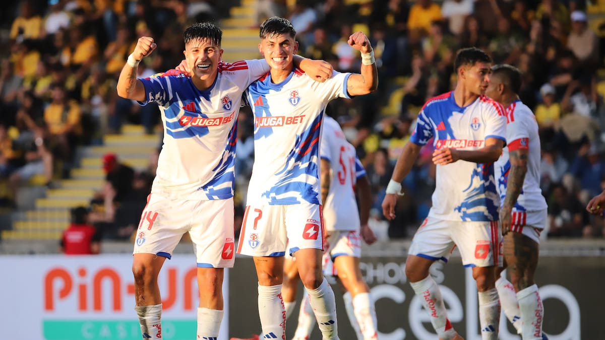 La U supera su peor semana y deja atrás la “era Meneghini” al ganarle de visita al campeón vigente del fútbol chileno
