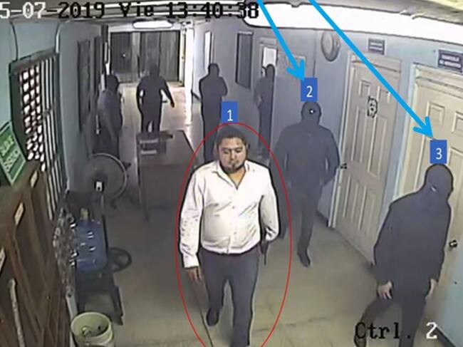 Imagen del vínculo entre funcionarios del gobierno de El Salvador con bandas