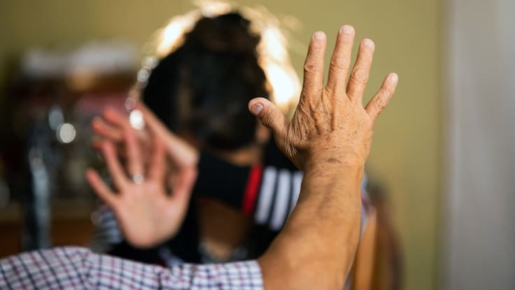 Violencia intrafamiliar en Chile: nuevo proyecto de ley contra la revictimización y el uso de videoconferencias