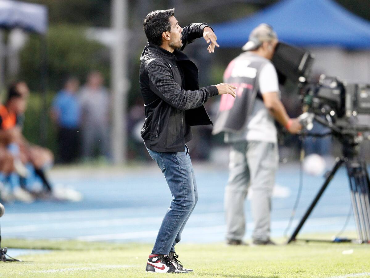 Ex DT de Audax Italiano es despedido tras apenas cuatro fechas en el fútbol argentino