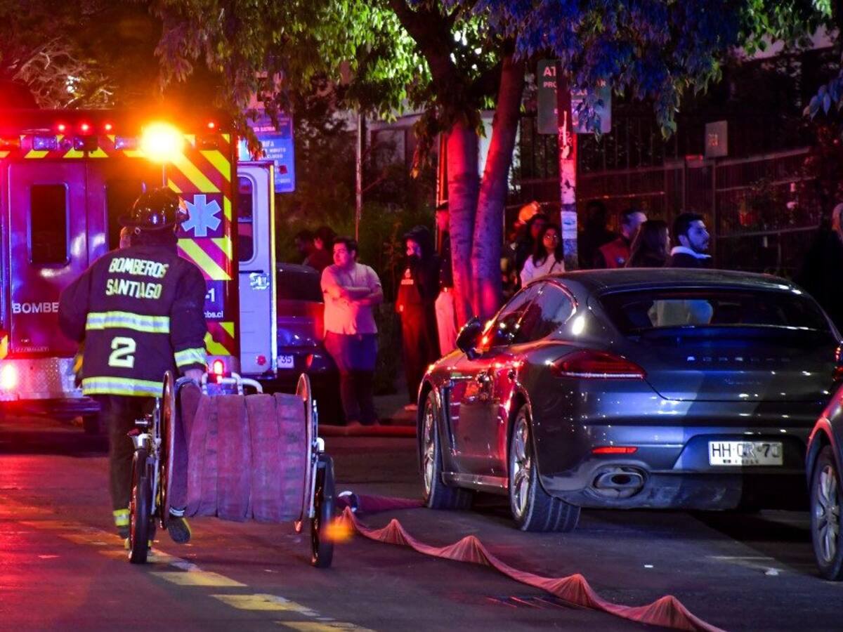 Incendio afectó severamente al Hospital Luis Calvo Mackenna en la comuna de Providencia