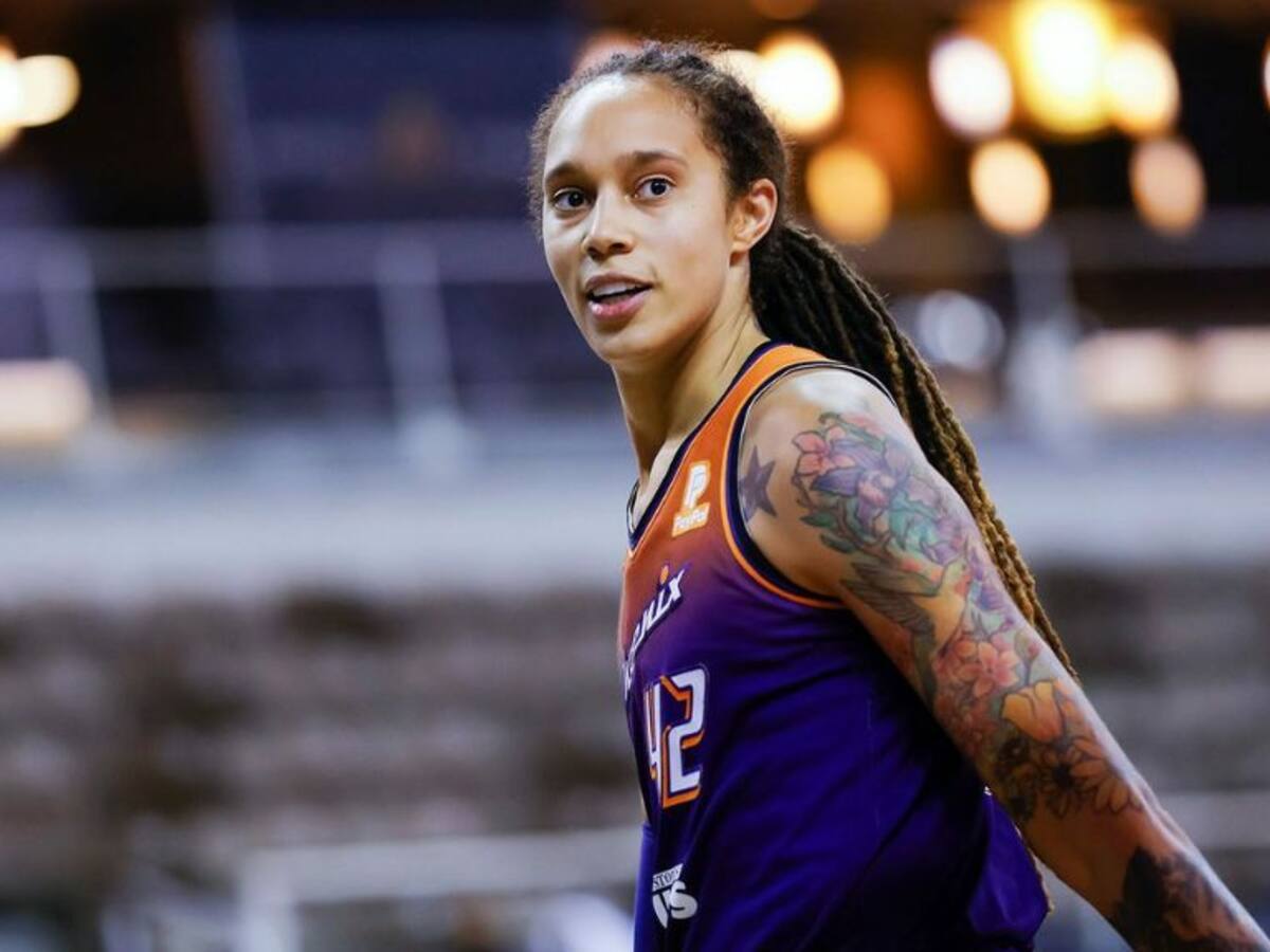 Brittney Griner es liberada tras acuerdo entre Estados Unidos y Rusia