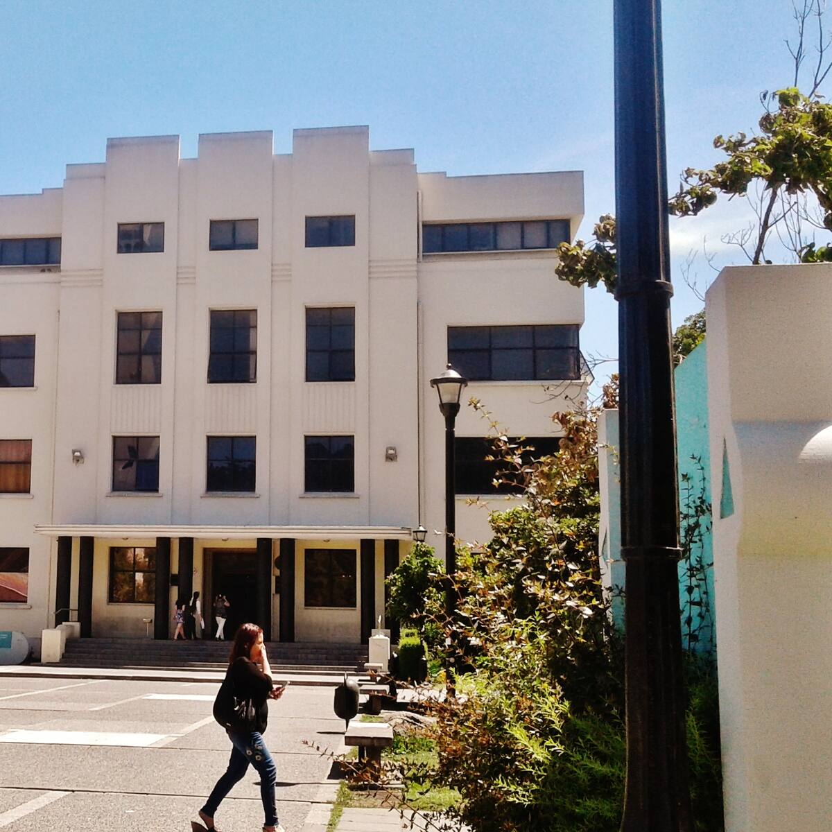 “Necesitamos una solución”: intento de suicidio en facultad de Derecho de la UdeC reabre debate por salud mental y protocolos