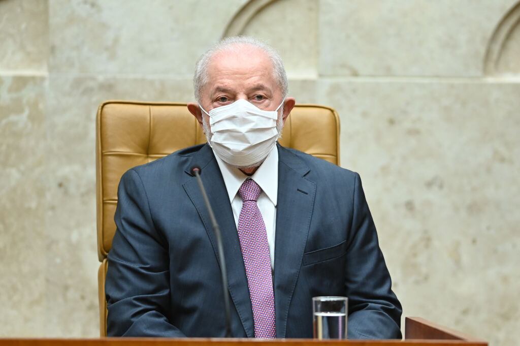 El presidente de Brasil Lula de Silva asiste a una ceremonia en Brasilia