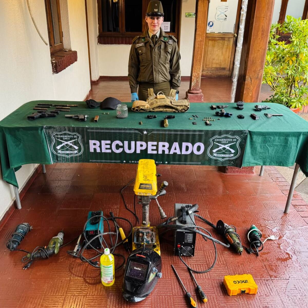Operativo por hombre baleado termina con hallazgo de taller clandestino de armas en Peñalolén