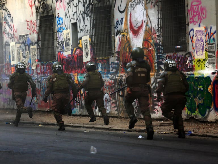 Carabineros durante estallido social