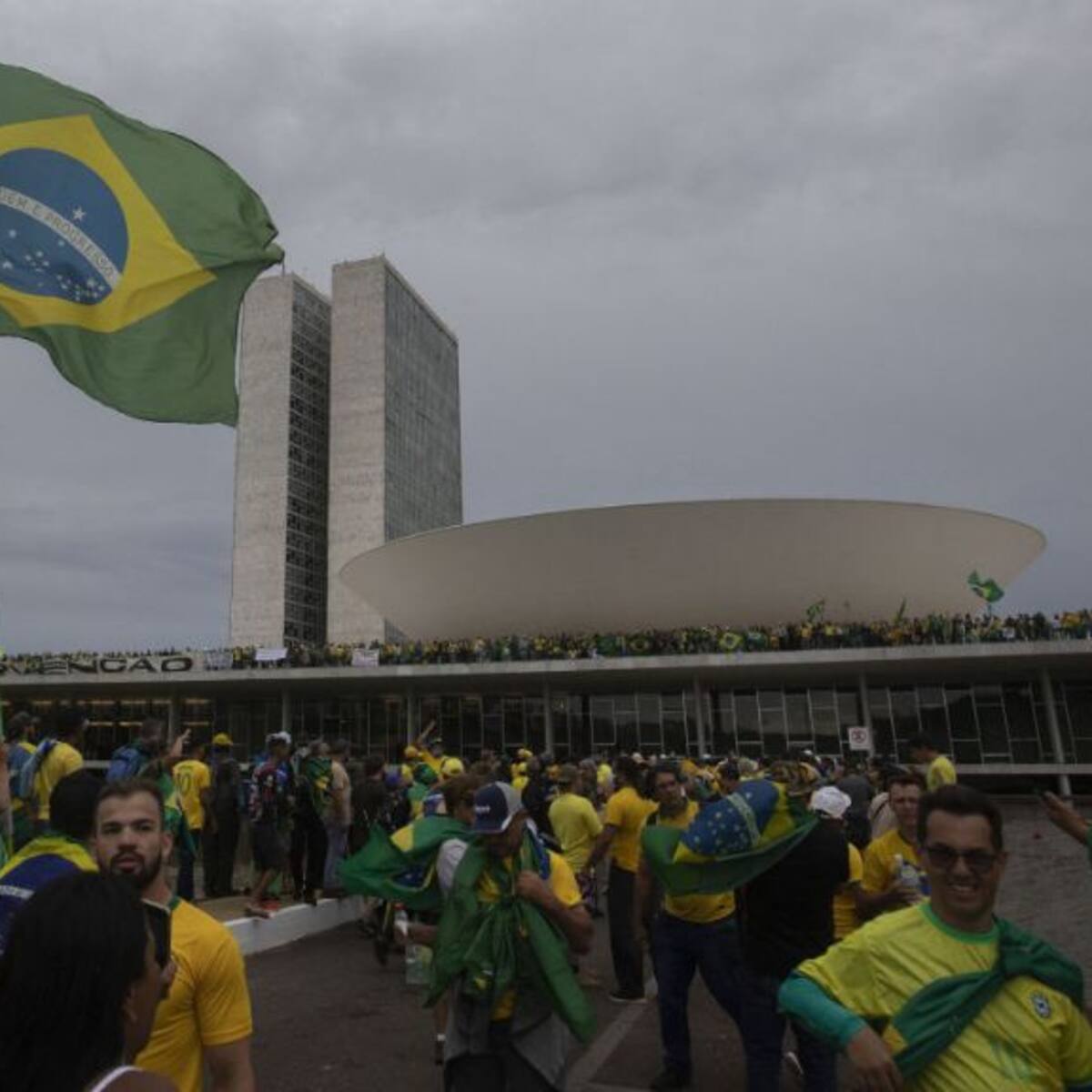 Doctor en Estudios Latinoamericanos por situación en Brasil: «Fue un golpe posmoderno, constituido por la mentira sin escrúpulos y la manipulación digital»