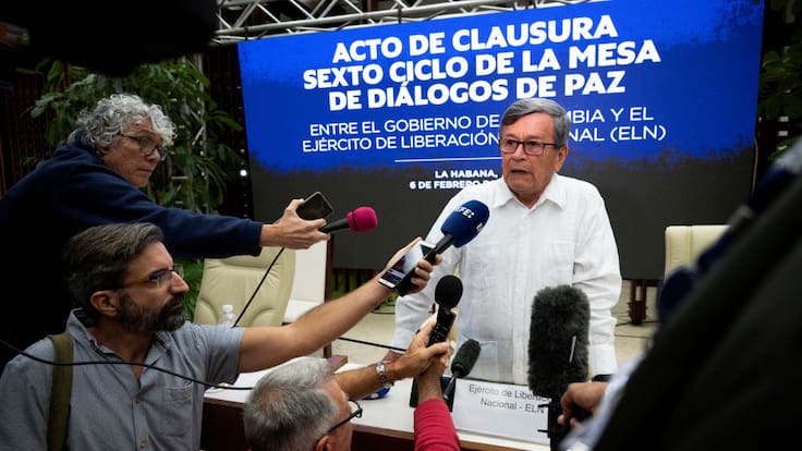 Colombia: ELN advierte de congelar los diálogos de paz con el gobierno