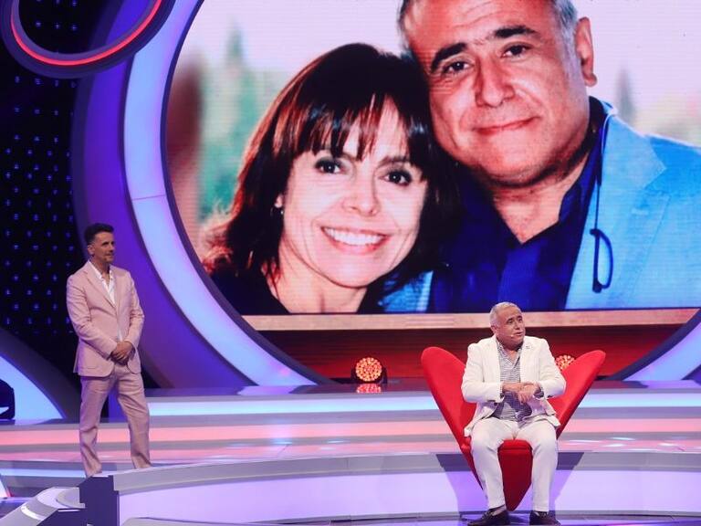 Doctor Ugarte revela en TV su lado más romántico: conoció a su polola en un avión y le escribe poemas