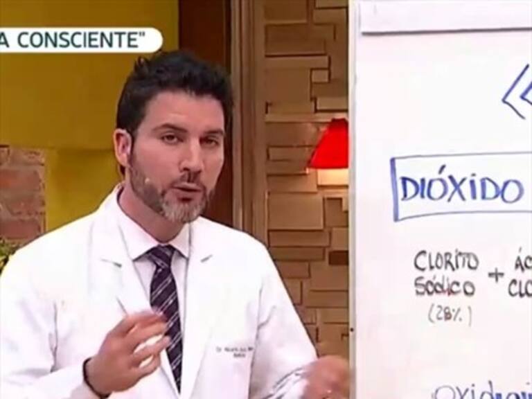 Dr. Soto recomendó beber derivado del cloro no autorizado para consumo humano y causó polémica