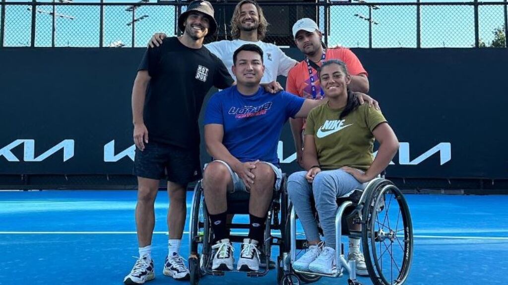 Alexander Cataldo avanza a los cuartos de final del tenis en silla de ruedas del Abierto de Australia